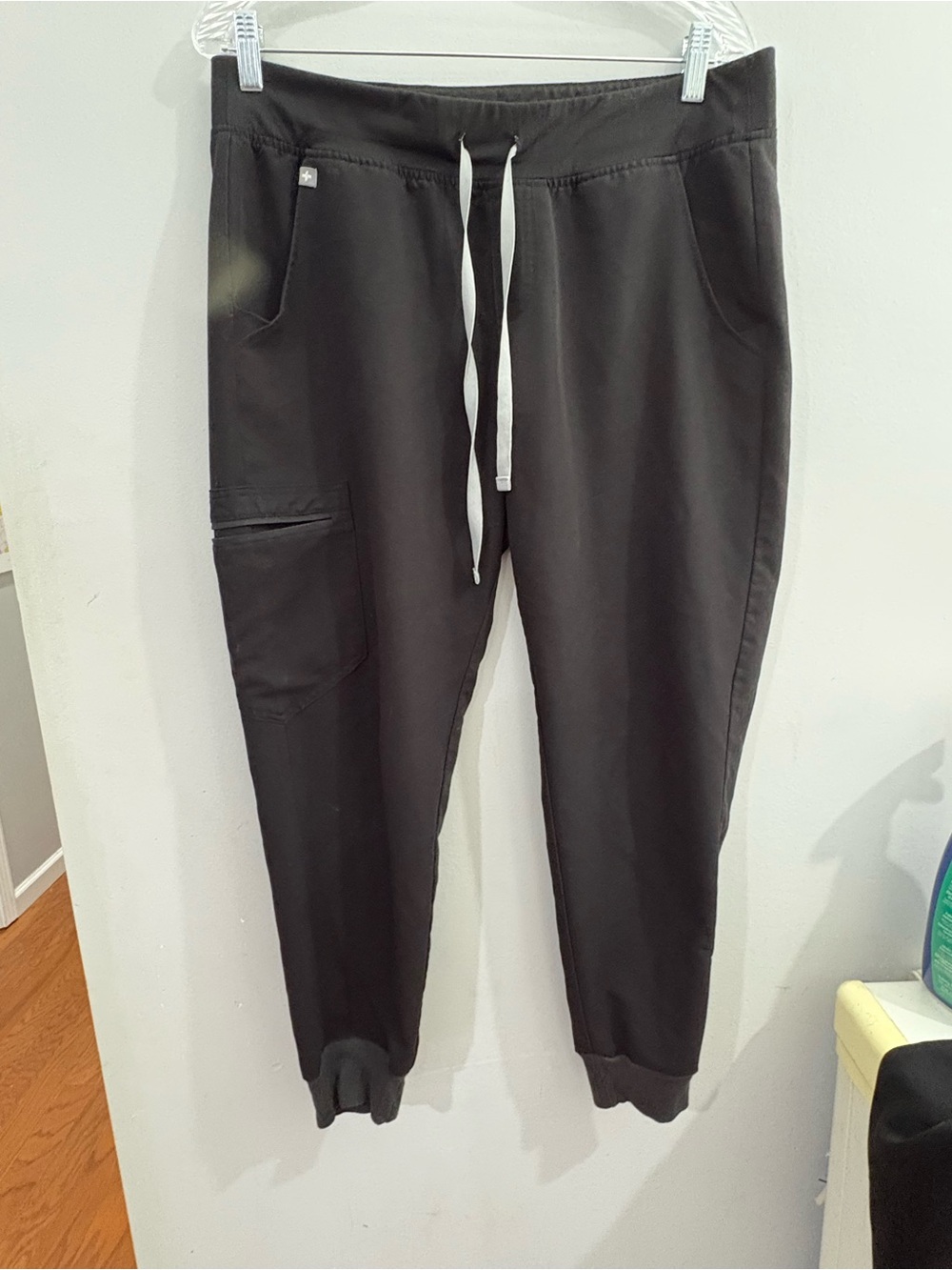 Figs Black Women's High Rise Zamora jogger scrub pants